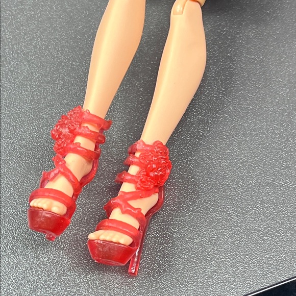 Ever After High Madeline Hatter First Chapter - Picture 9 of 15